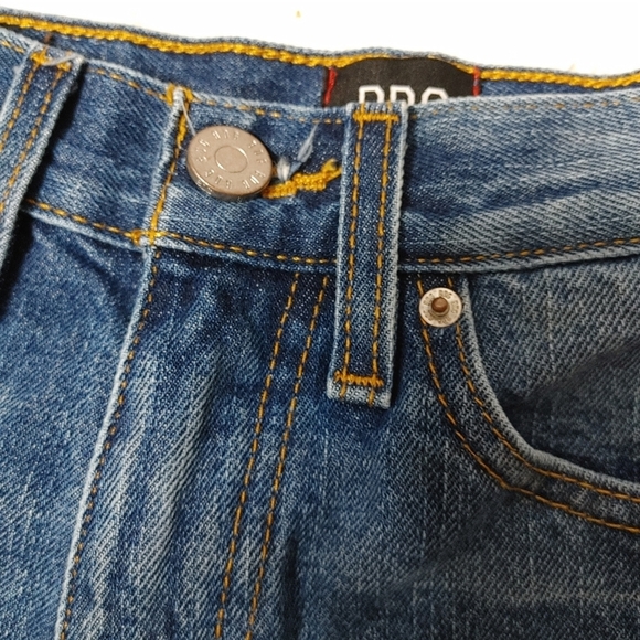 Uo Bdg Girlfriend Hi Rise Shorts Size 25 - Picture 3 of 11